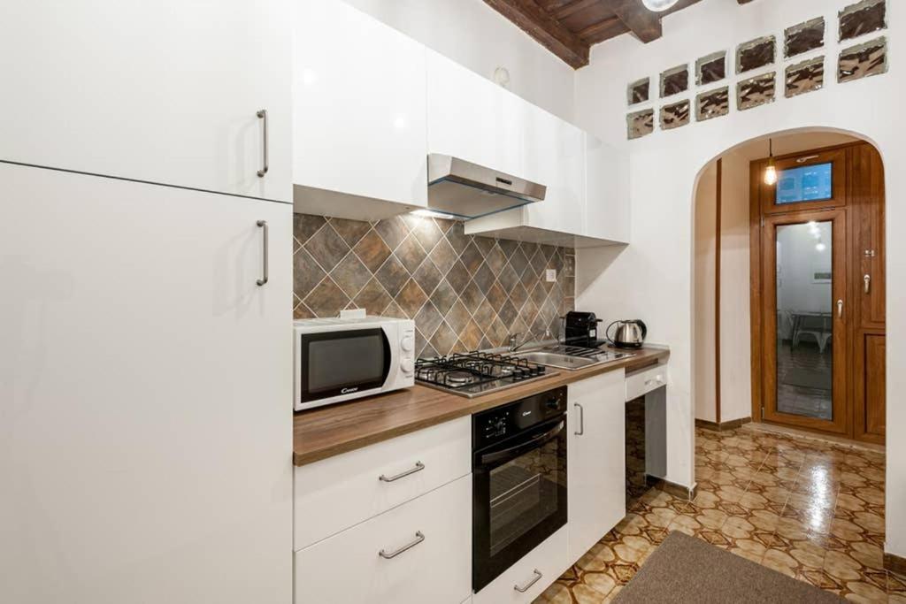 Coronari 31 Apartment Rom
