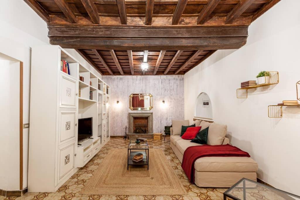 Apartment Coronari 31 Rome